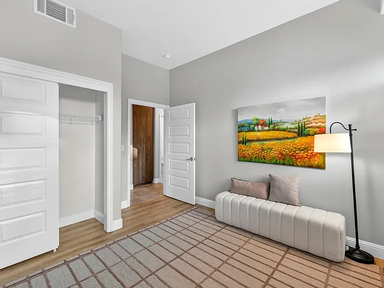 538 S Mathilda Ave #301 — Photo 34