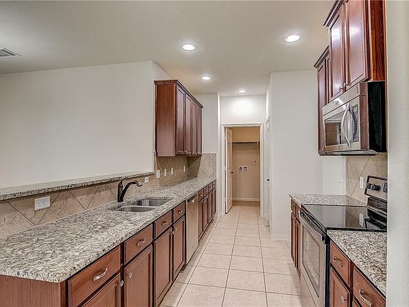 2nd image of 1672 Breanna Ln