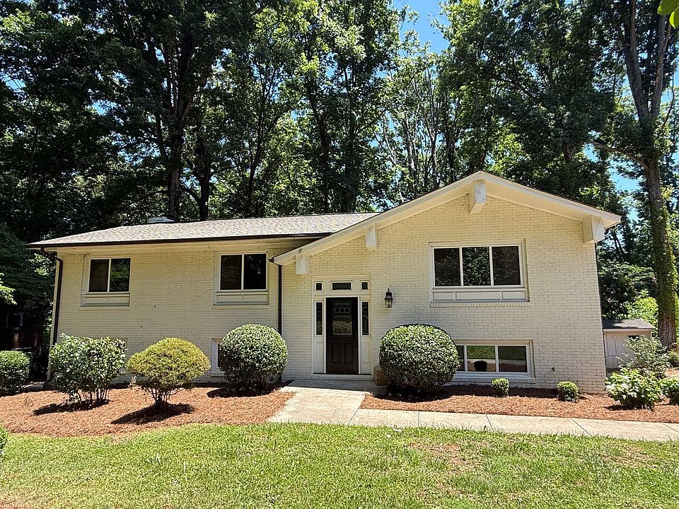 1st image of 200 Sherwood Dr