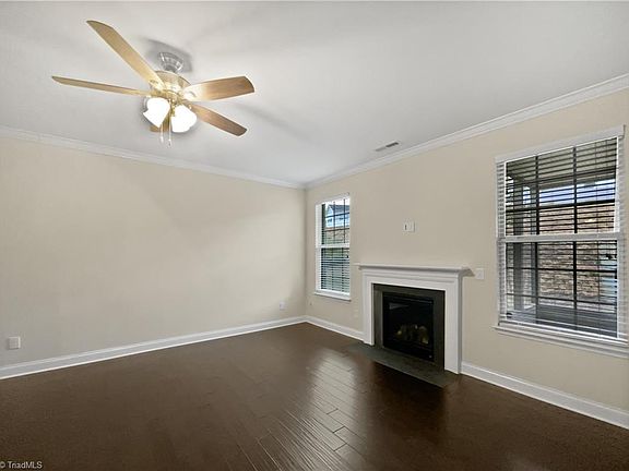4th image of 2514 Glenkirk Dr