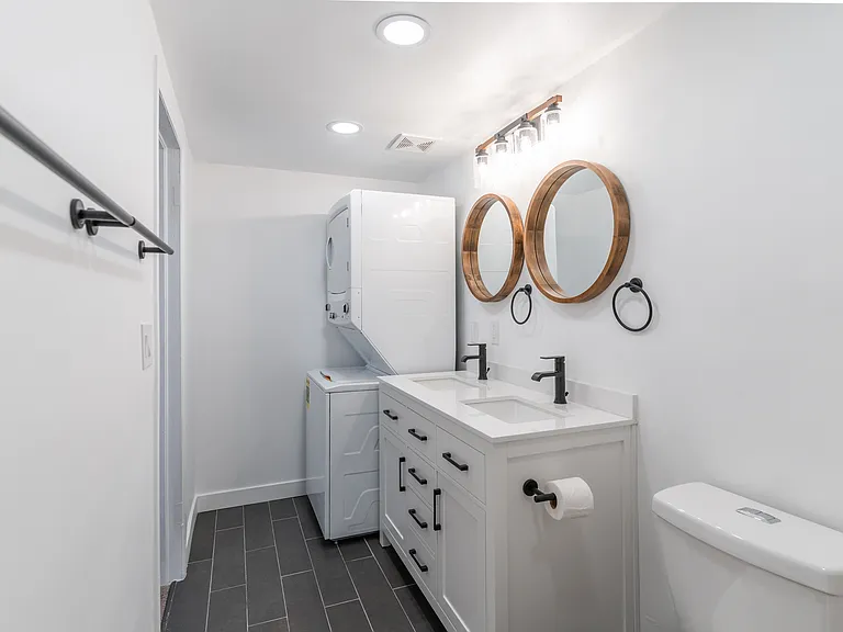 1149 Columbine St #201 — Photo 13
