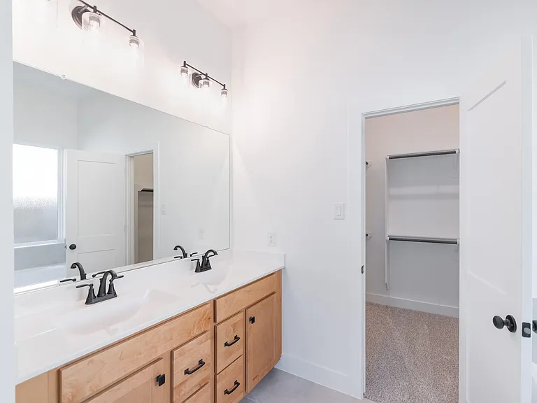 10472 Wild Rice St — Photo 21