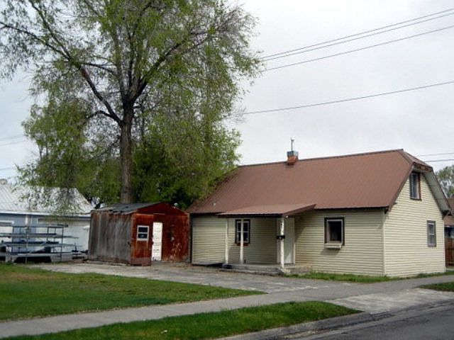 1st image of 395 Lomax St