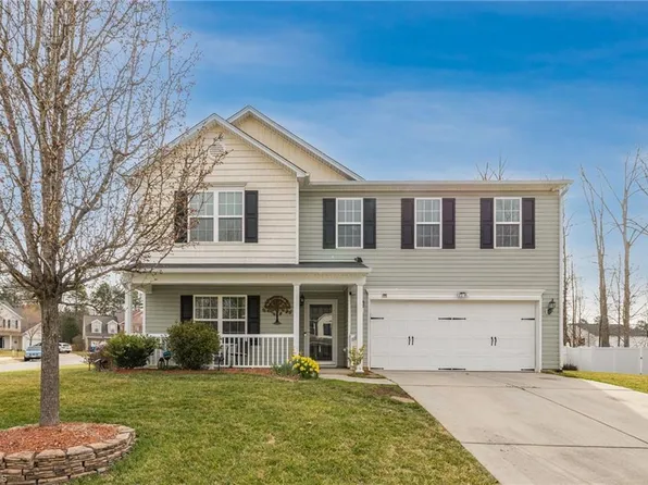 1913 Buckminster Dr, Whitsett, NC 27377