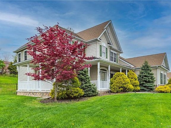 3rd image of 33 Deangelis Dr
