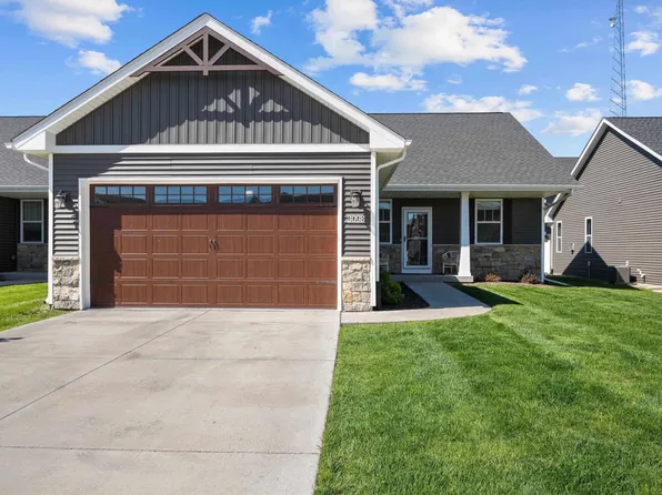 3098 Mary Leigh Dr, Bettendorf, IA 52722