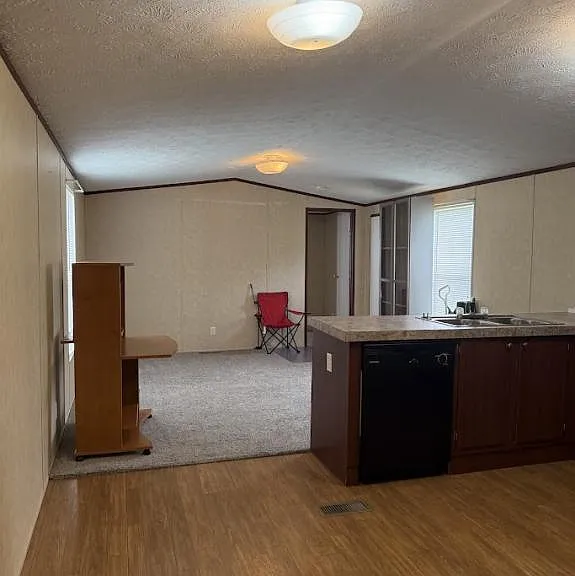 208 Overland Trl — Photo 8