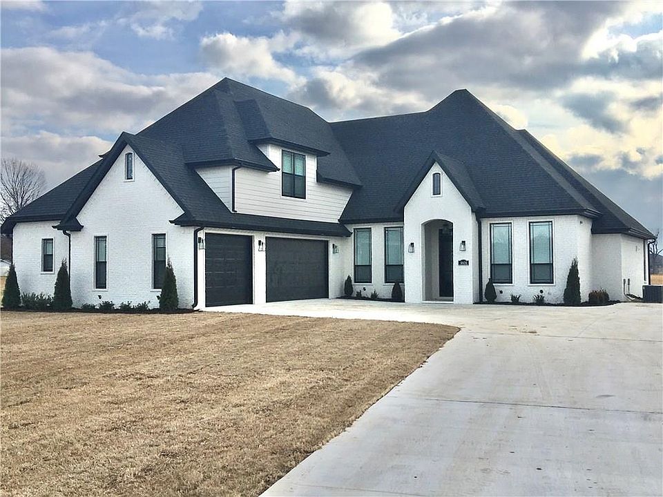 1st image of 4631 W Persimmon St