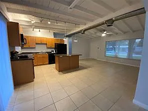 2316 SW 35th Ave — Photo 16