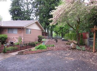 39959 Meadow Glen Dr, Springfield, OR 97478