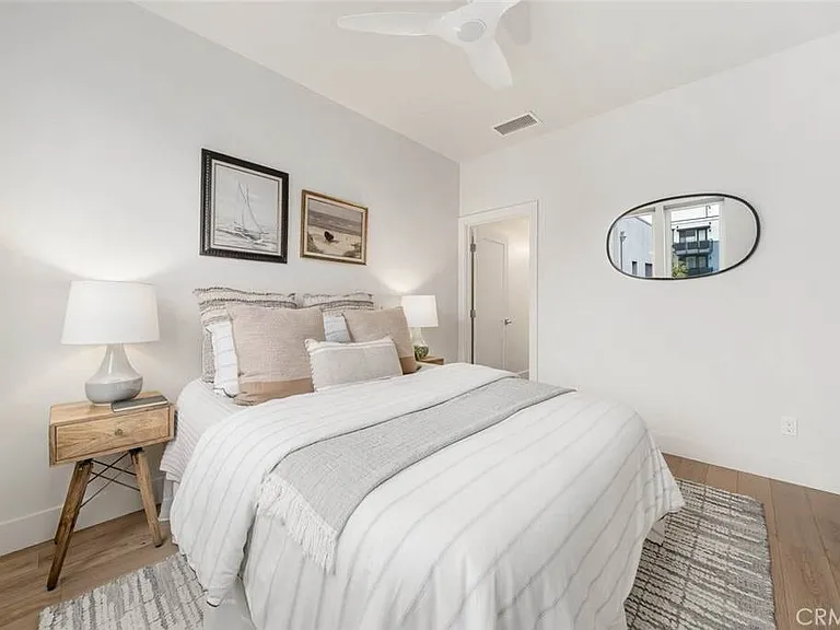 2478 Victoria Ave #104 — Photo 9