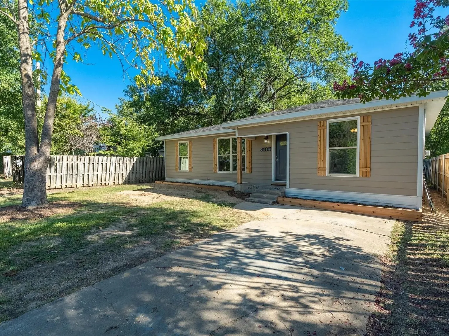 4 bed, 1594 sqft, $1,785 — Photo 2