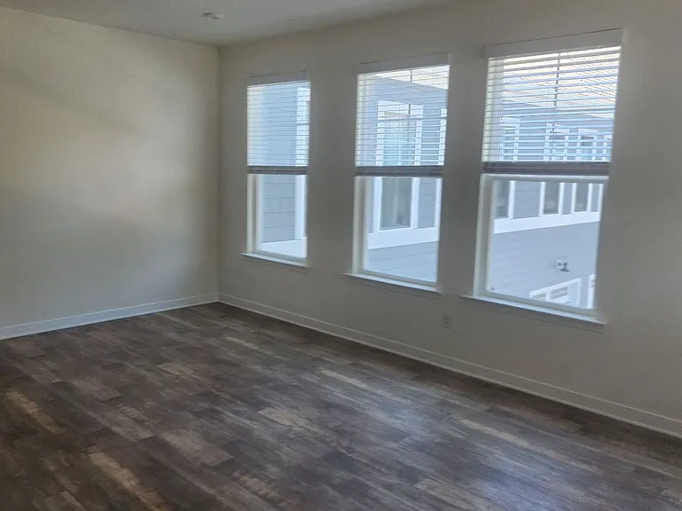 4159 Northridge St — Photo 4