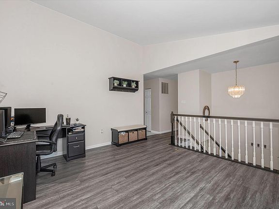 5th image of 103 Colliery Dr