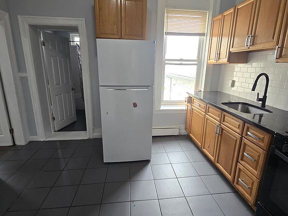 2nd image of 285 Old Bergen Rd #3A