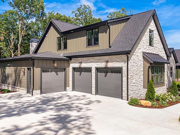 3rd image of 1447 Bent Hickory Rd #90