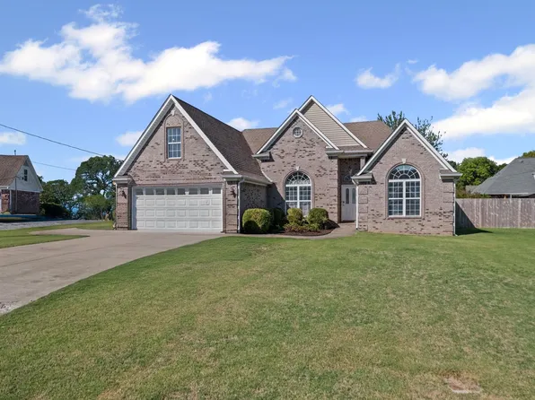 65 Candlewood Cv, Brighton, TN 38011
