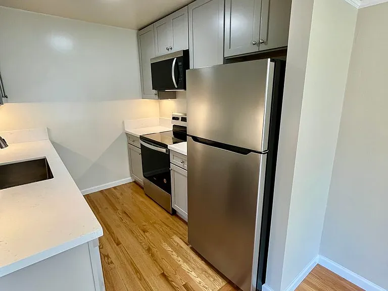 1865 Bush St #105 — Photo 4
