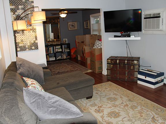 5th image of 39 Arcadia Ln