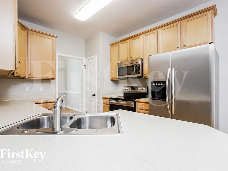 2285 Glen Cove Way — Photo 5