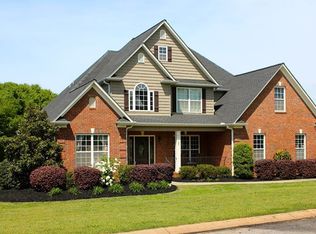 207 Heather Glen Dr, Boiling Springs, SC 29316