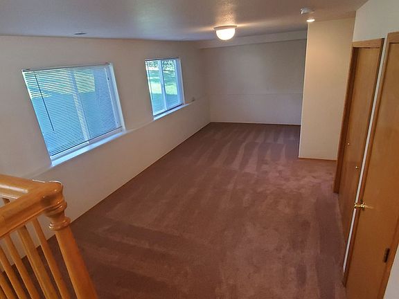 5th image of 201 S Riverwood Ct