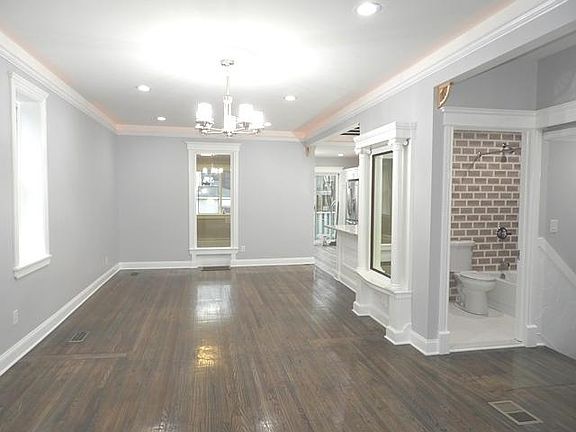 4th image of 7426 S Saint Lawrence Ave