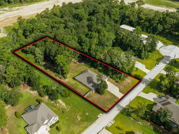 110 Jim Hall Ln, New Waverly, TX 77358