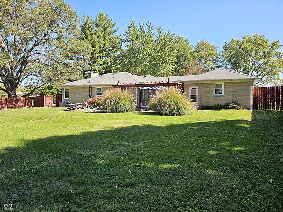 3rd image of 4220 S Eaton Ave