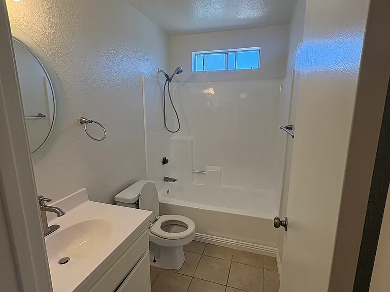1050 Raymond Ave #203 — Photo 7