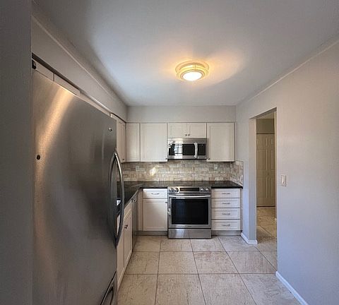 5th image of 2308 Winterbridge Ln