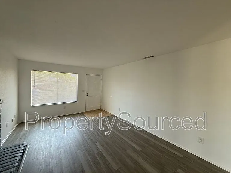 1944 Hickock Ct — Photo 8