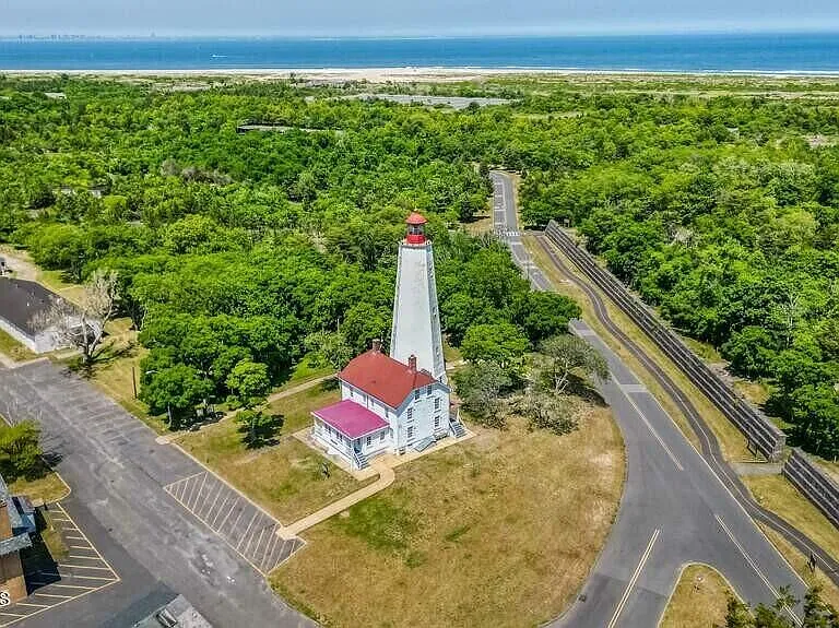 406 Ocean Ave — Photo 40
