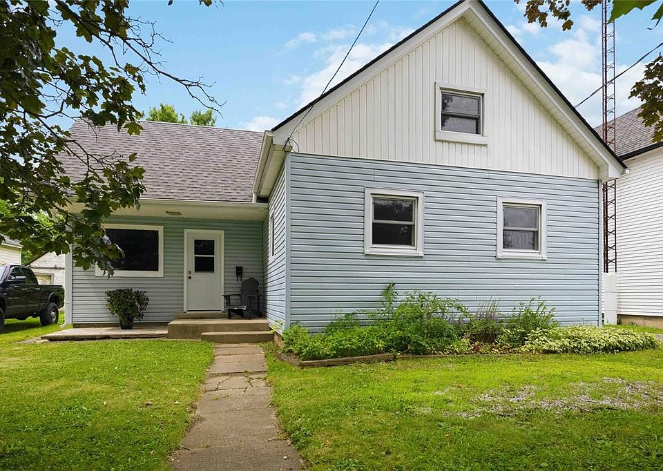 1st image of 451 Princess St