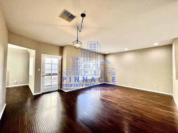 4th image of 1330 Engracia Ave