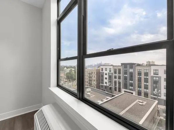 121 34th Street image 166 of 213