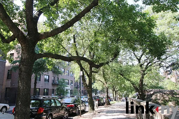 Rented by Link NY Realty | media 28