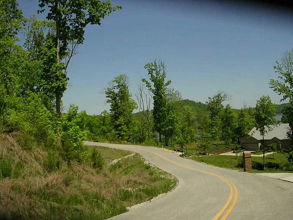 3rd image of Bluegreen Way #50