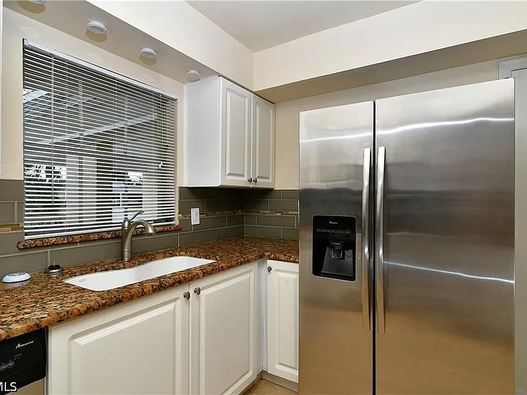 9 Park Lane Cir — Photo 10