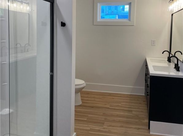 116 E Henry St, Lexington, VA 24450