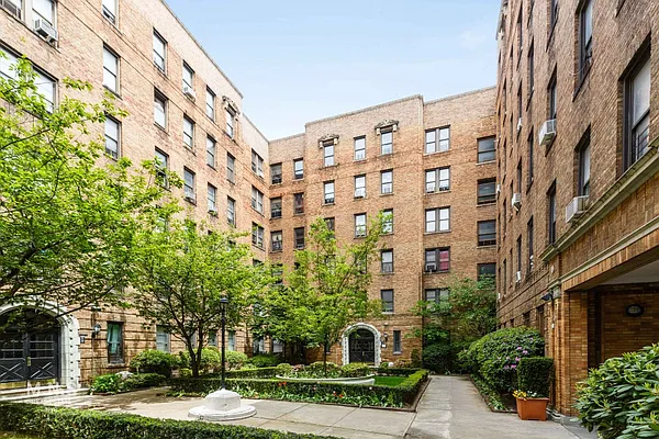 Rented by MNS | media 5