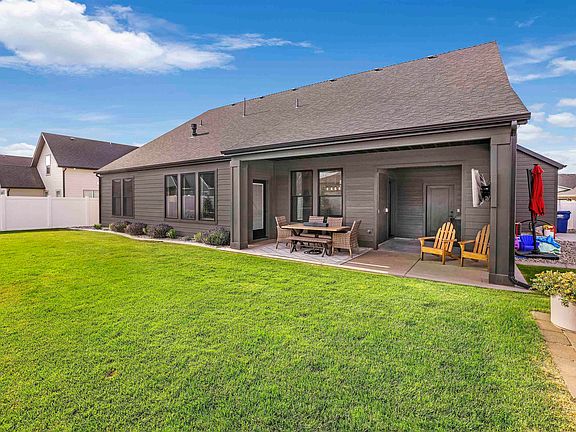 5th image of 2914 Sun Mountain Dr