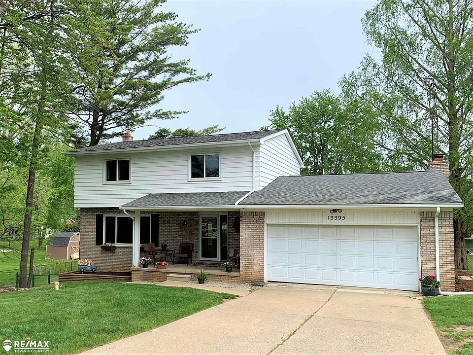 13395 N Fenton Rd Fenton Mi 48430 Zillow