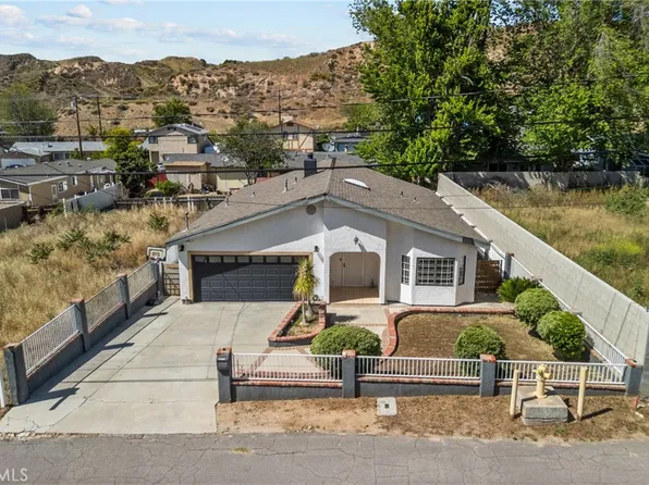 29721 Hunstock St, Val Verde, CA 91384