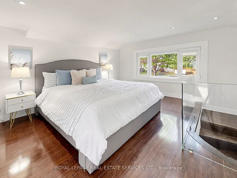 285 Bronte Rd — Photo 21