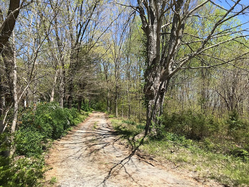 2nd image of 1701 Old Trenton Rd