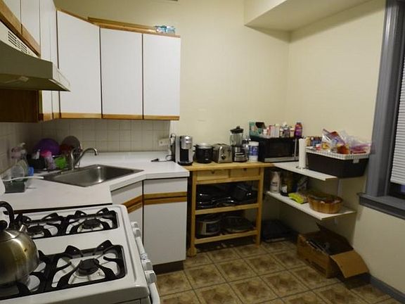 4th image of 3404 W Carmen Ave APT 1B