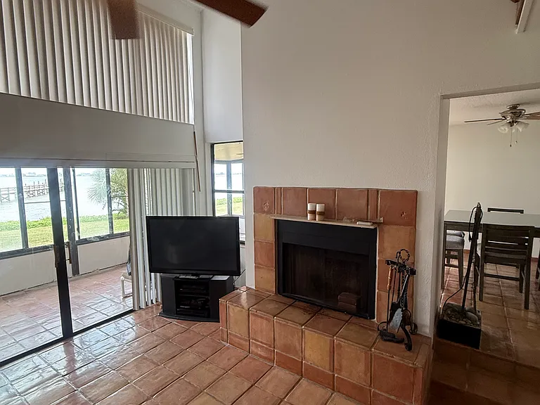 3270 River Villa Way — Photo 13