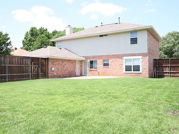 4th image of 1016 Winslow Dr