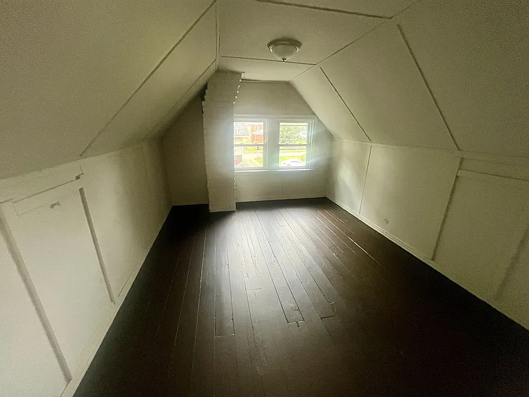 1021 Rex Ave NE — Photo 11